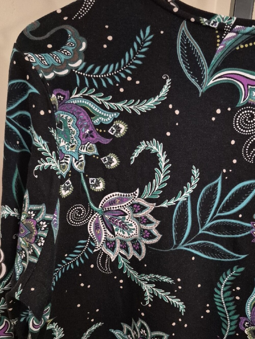 croft & barrow Black Long-Sleeve Floral Paisley Top - Picture 4 of 9